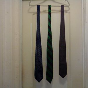 VINTAGE 3 MENS TIES SOME SILK